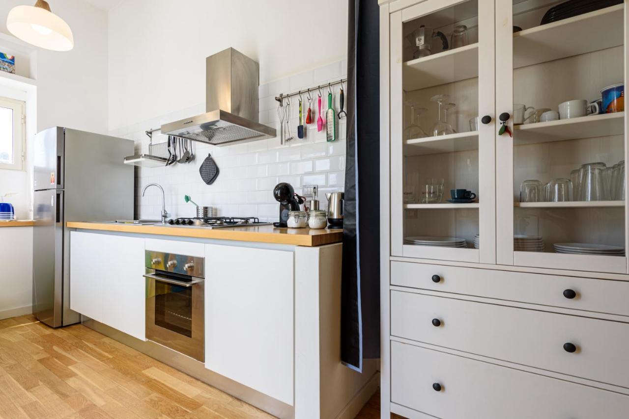 Casa Rega Apartment Наполи Екстериор снимка