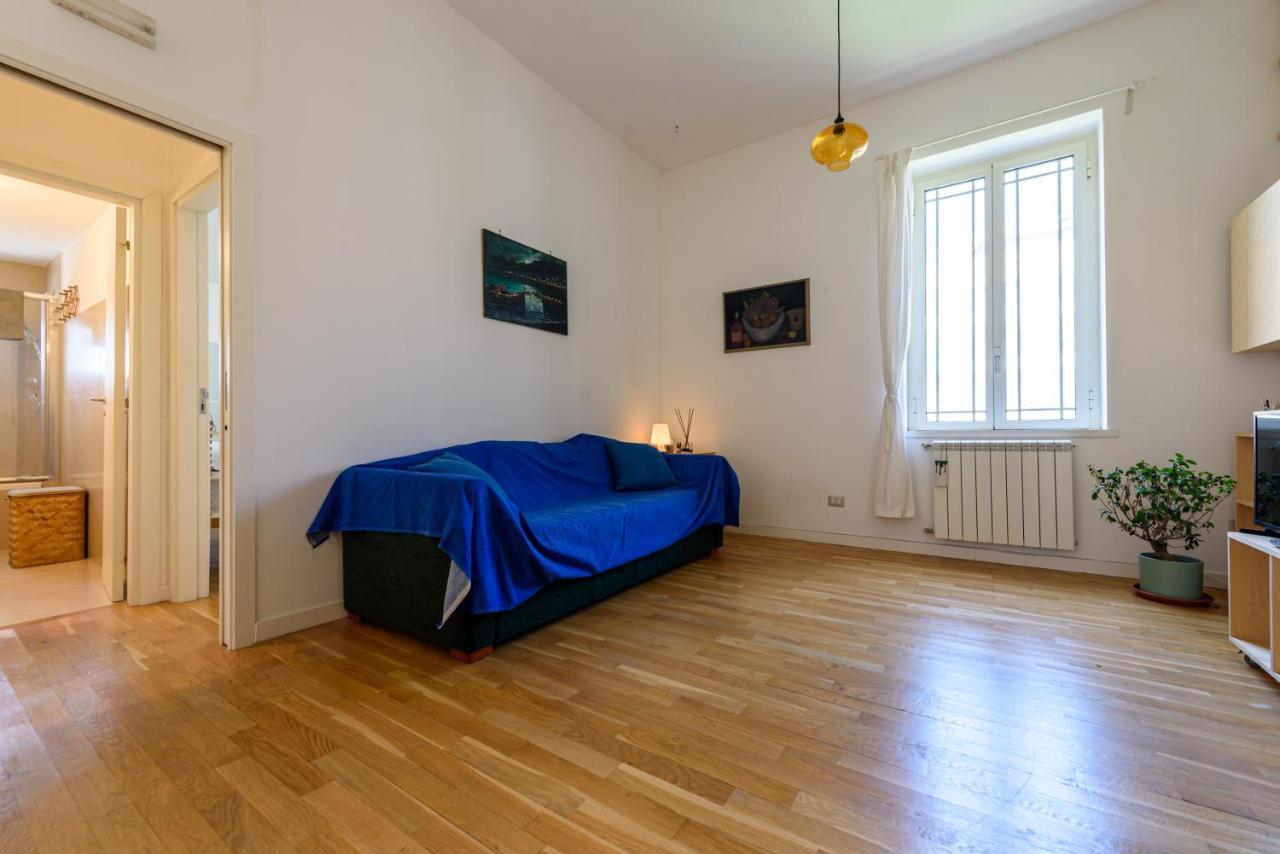 Casa Rega Apartment Наполи Екстериор снимка