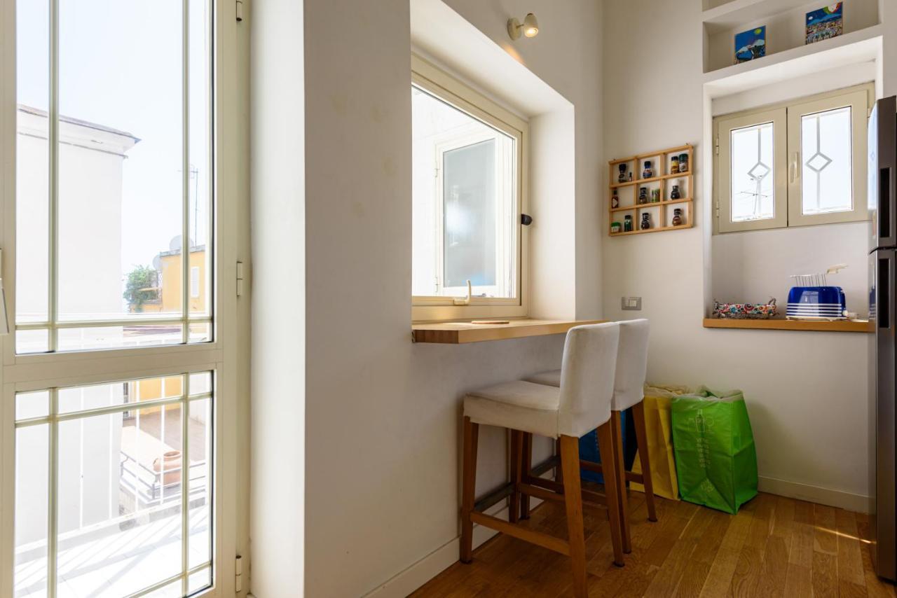 Casa Rega Apartment Наполи Екстериор снимка